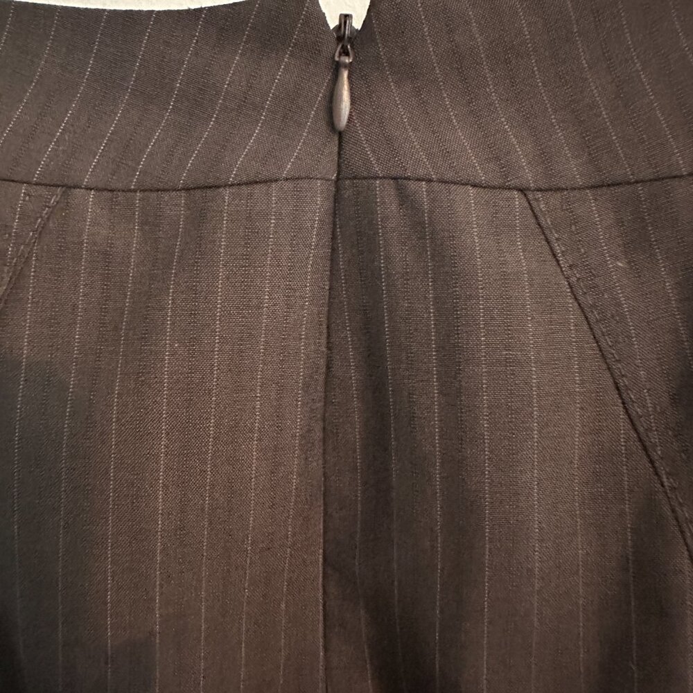 Anne Klein Skirt Suit Lightweight Wool Blend In Gray Pinstripe Size 2P - Picture 11 of 13